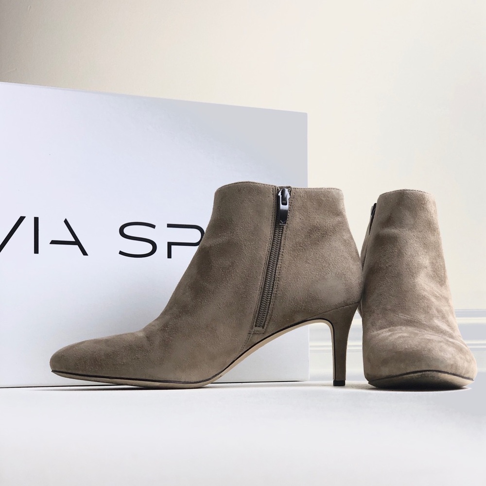 Via Spiga ✨ Taupe Supple Leather Bootie | Sz 9.5